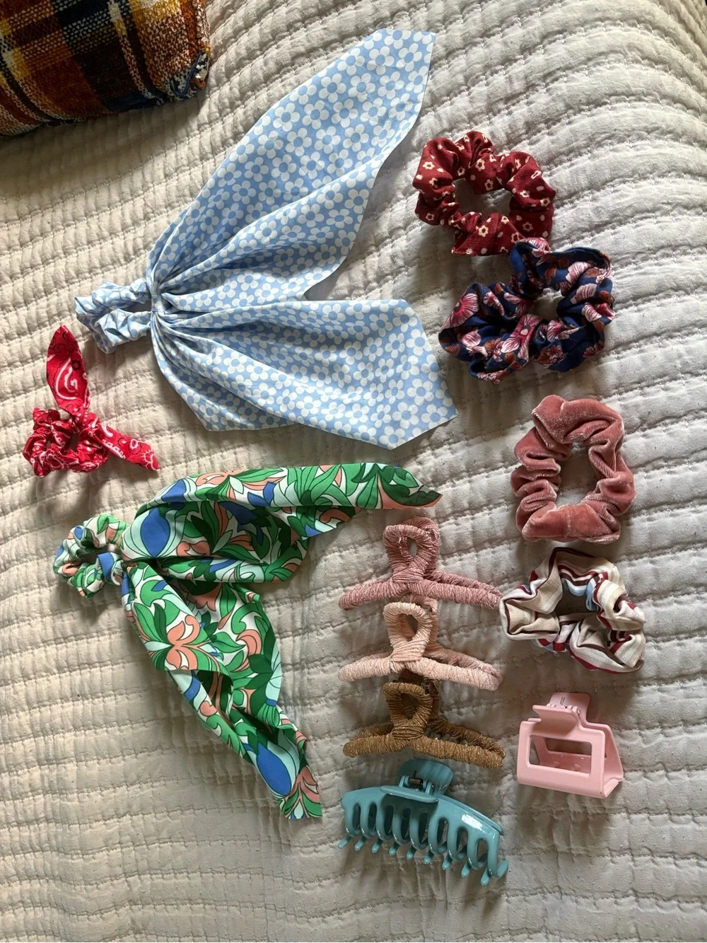 Women Multi-Pack Hair Accessories - Blue, Pink, Green & Red Scrunchies and Clips